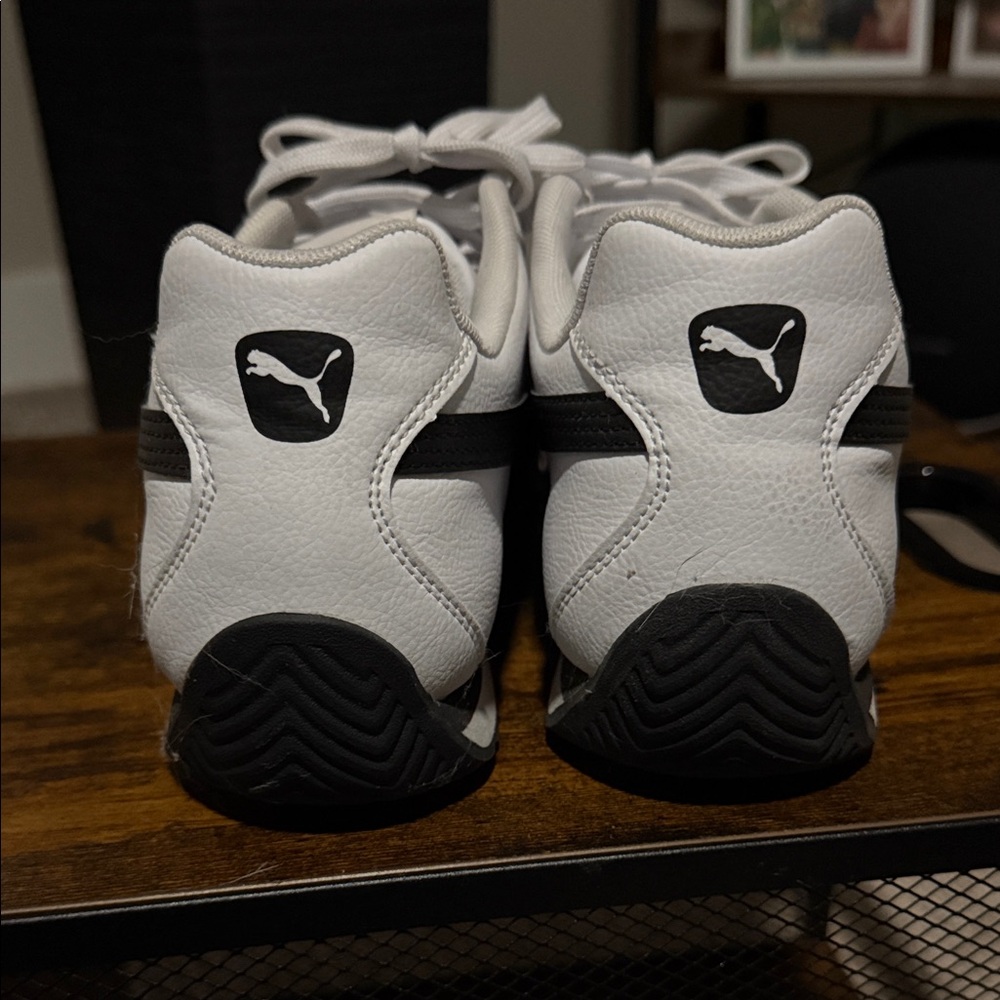 Puma Classic White and Black Trainers - Picture 4 of 6
